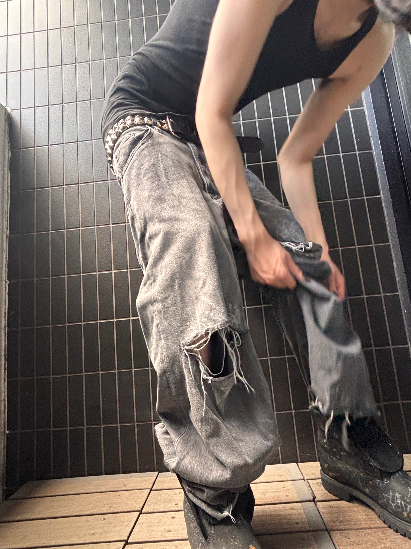 KNALL3R DISTRESSED SKATE DENIM