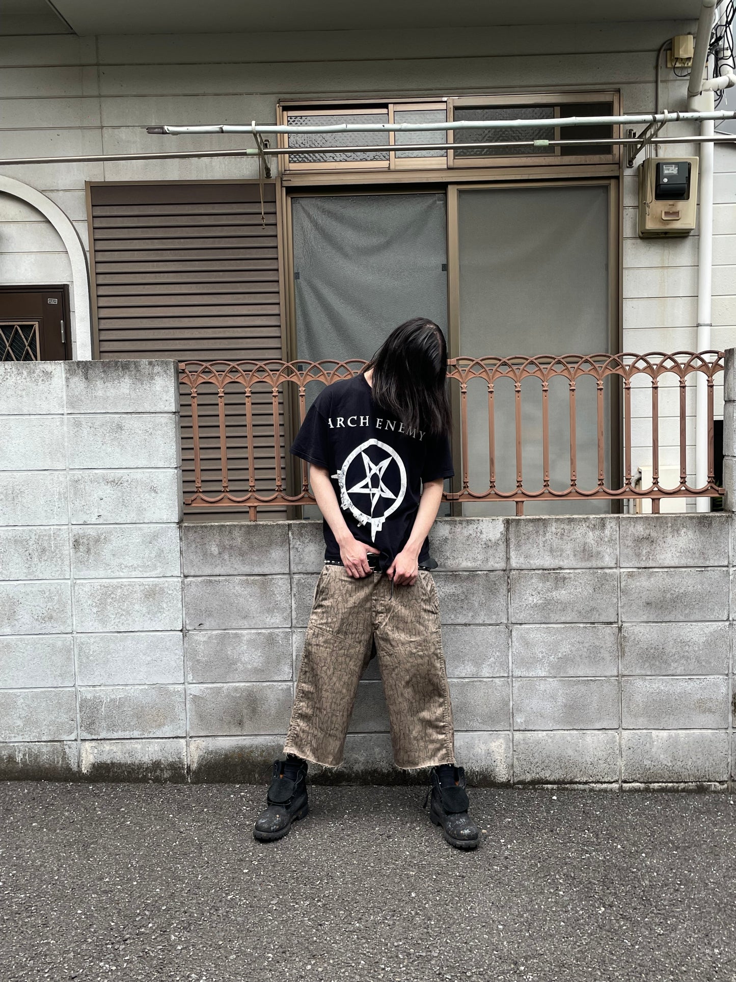 BEIGE KNALL3R SHORTS