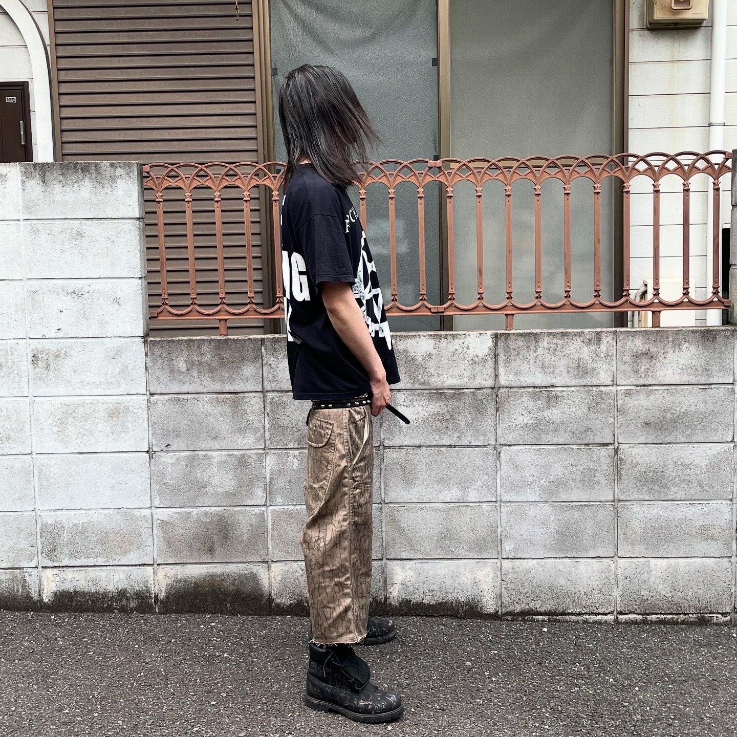 BEIGE KNALL3R SHORTS