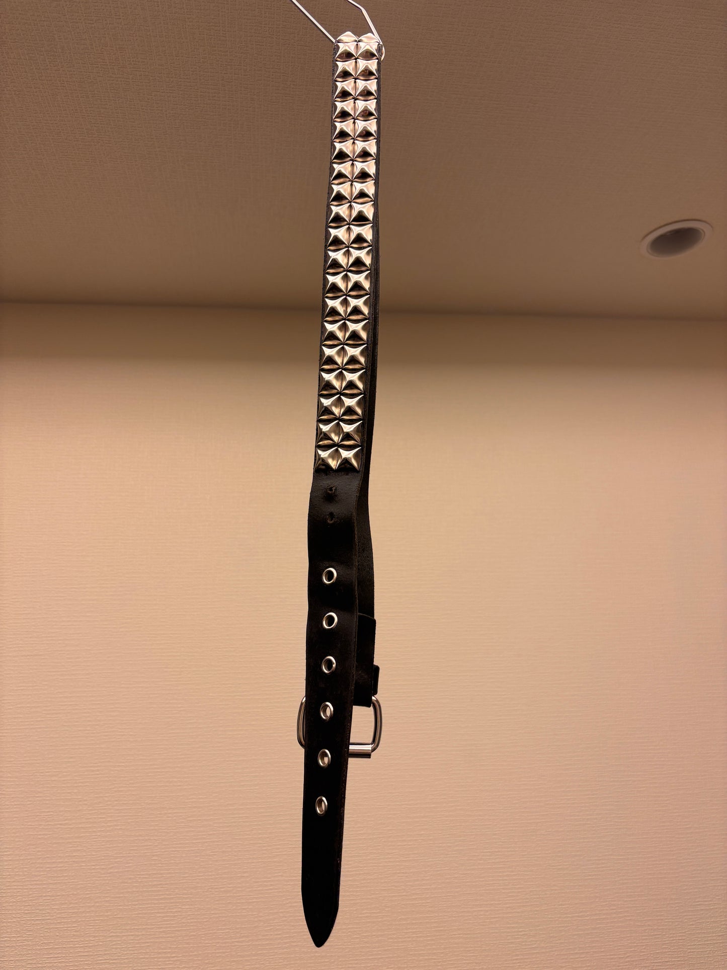 KNALL3R STUDDED BELT