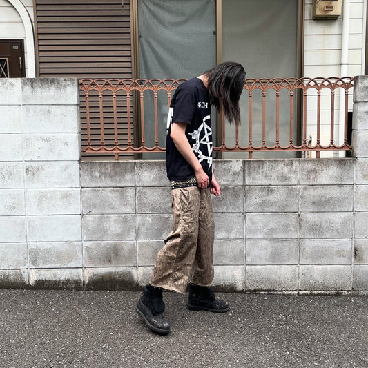 BEIGE KNALL3R SHORTS