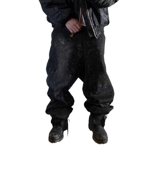 BLACK GRAFFITI SWEATS