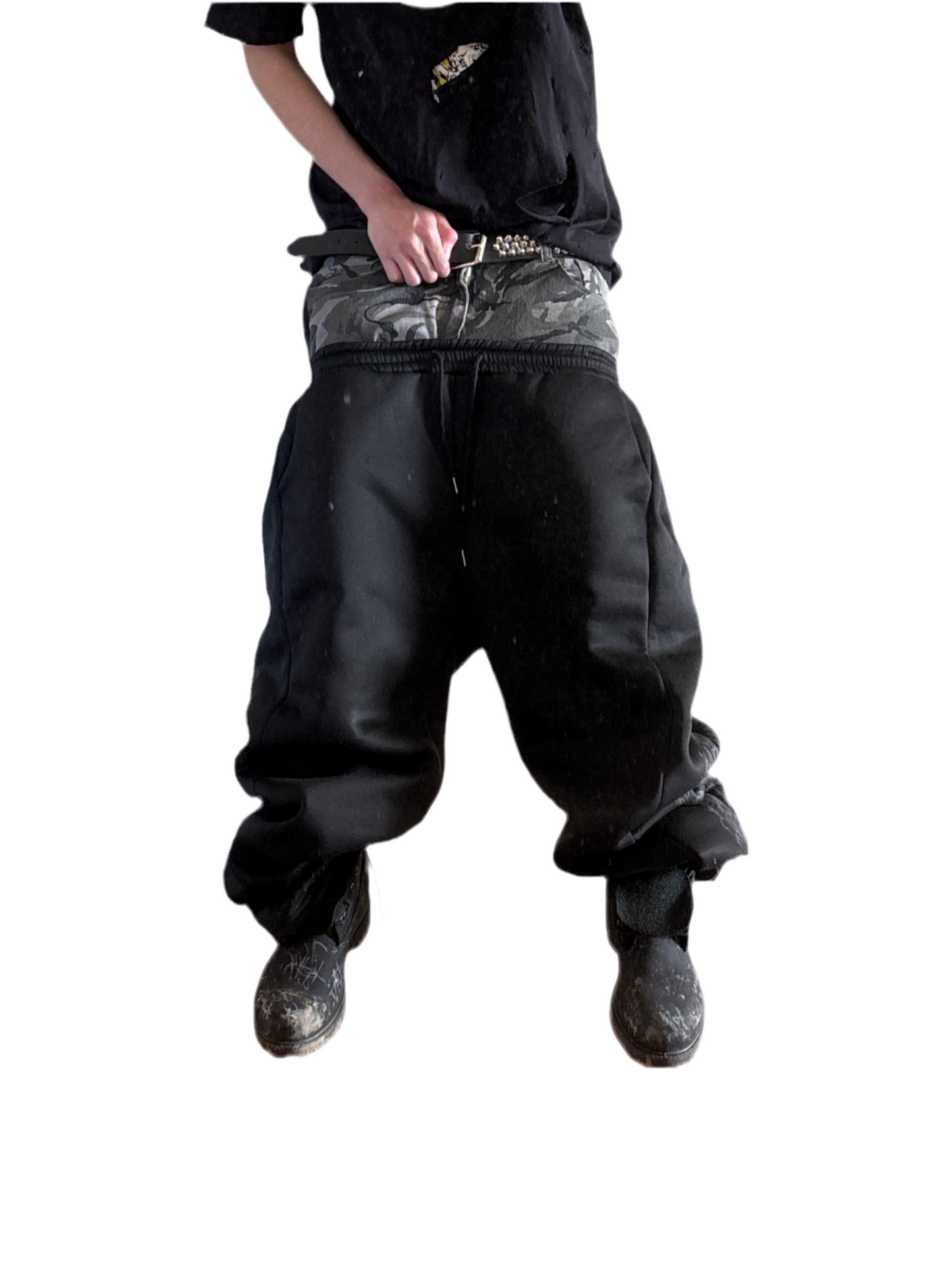 OVERSIZED LAYERED SWEATS